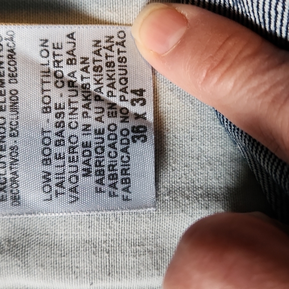 ♨️🌟Host Pick🌟♨️ Levis Signature Low Bootcut Jeans 36x34 - Picture 5 of 8